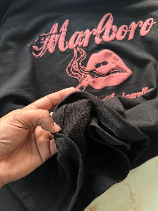 Marlboro - black - Cropped Length T