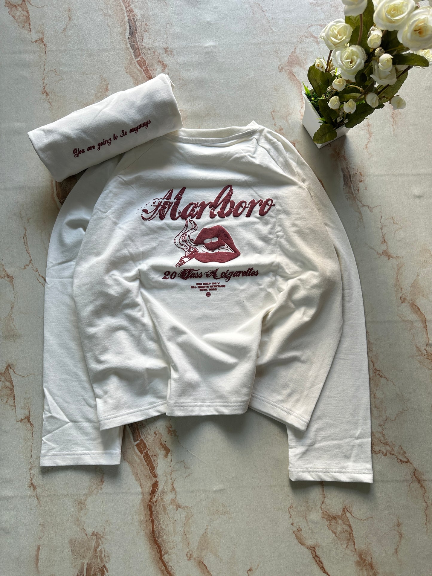 Marlboro - white - Cropped Length T